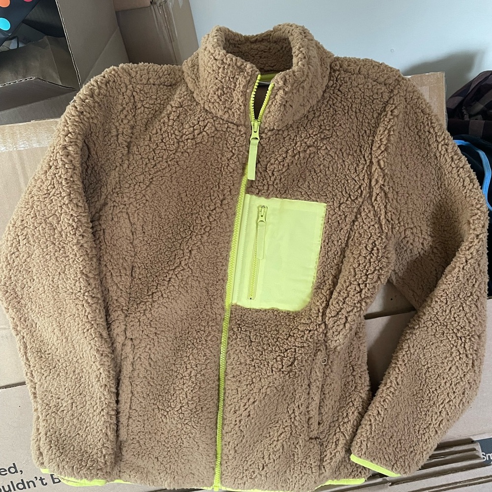 Woman's Tan Sherpa Jacket with Fleece Lining Size Small